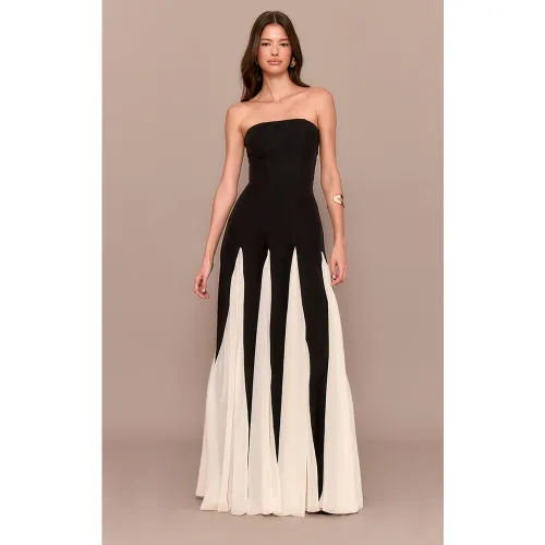 Black Robe Maxi Bandeau Plissée En Mousseline Contrastée | Taille 42 - PrettyLittleThing - Modalova