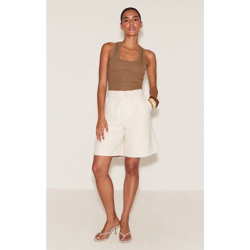 Stone Short Long En Tissu Peau De Pêche | Taille 32 - PrettyLittleThing - Modalova