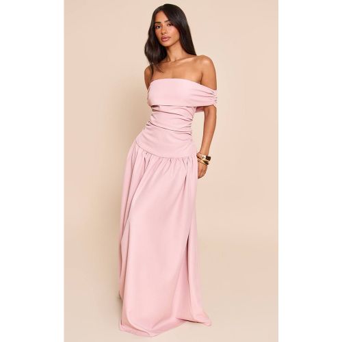Baby Pink Robe Maxi Plissée À Épaules Dénudées Petite | Taille 42 - PrettyLittleThing - Modalova