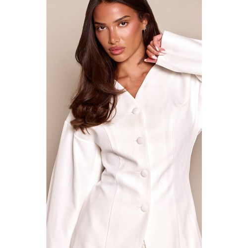 Cream Blazer Sans Col À Boutons Recouverts De Tissu | Taille 42 - PrettyLittleThing - Modalova