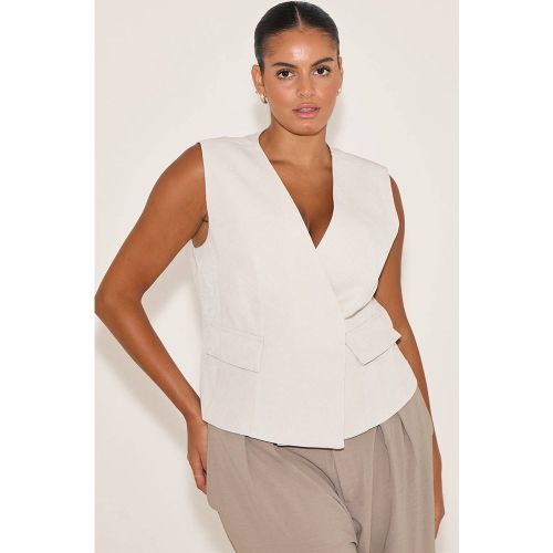 Gilet Sans Manches Écru À Détail Poches Et Décolleté Plongeant Grande Taille | Taille 44 - PrettyLittleThing - Modalova