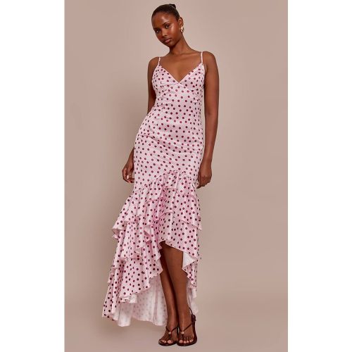 Pink Robe Longue En Satin À Pois Avec Décolleté Plongeant Et Ourlet À Volants Extrêmes | Taille 42 - PrettyLittleThing - Modalova