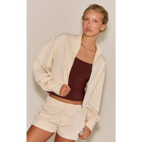 Cream Short Tailleur À Fines Rayures | Taille 42 - PrettyLittleThing - Modalova