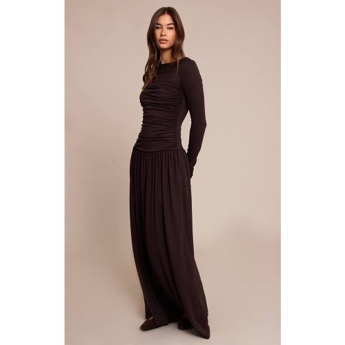 Brown Robe Maxi À Manches Longues En Jersey Doux Avec Détails Froncés | Taille 42 - PrettyLittleThing - Modalova