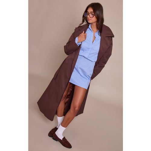 Blue Robe Chemise Cintrée À Fines Rayures Boutonnée | Taille 42 - PrettyLittleThing - Modalova