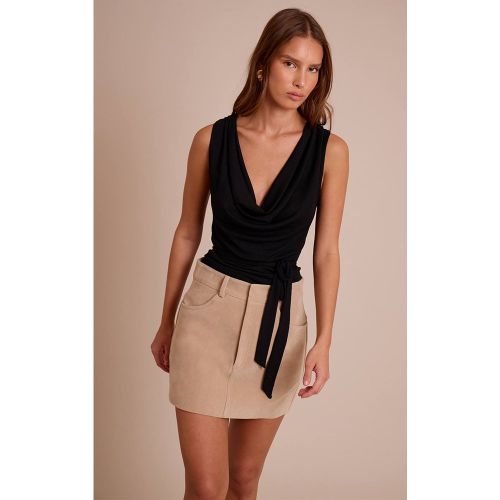 Black Haut Long Beige En Mesh Dévoré Avec Col Bénitier Et Détail Ceinture Nouée À La Taille | Taille 36 - PrettyLittleThing - Modalova