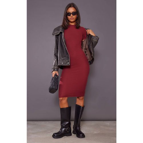 Robe Midi Côtelée À Manches Courtes Et Col Rond | Taille 42 - PrettyLittleThing - Modalova