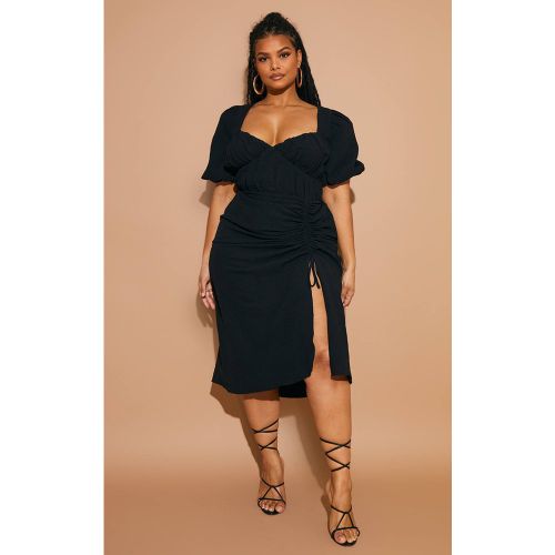 Black Robe Midi Grande Taille À Manches Bouffantes Froncée Avec Fente Latérale | Taille 44 - PrettyLittleThing - Modalova
