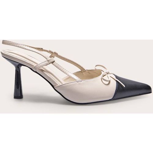 Multi Escarpins À Talons Hauts Noirs Et Crème À Bout Pointu Avec Nœud En Synthétique | Taille 35 - PrettyLittleThing - Modalova