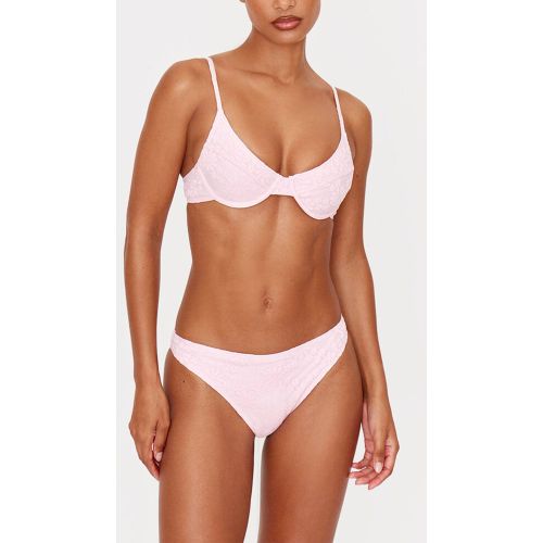 Pink Bas De Bikini Taille Haute À Imprimé Floral Texturé | Taille 44 - PrettyLittleThing - Modalova