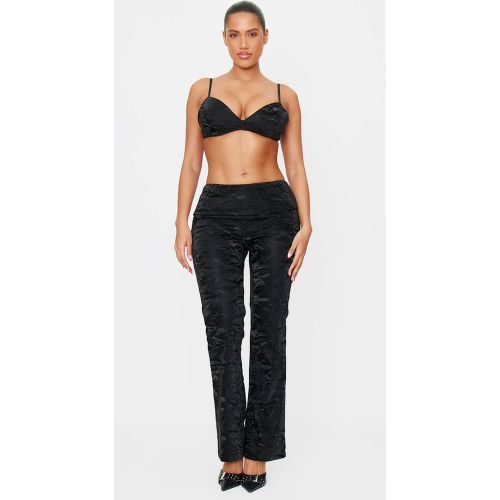 Black Pantalon Shape En Synthétique Délavé Avec Détails De Panneaux | Taille 34 - PrettyLittleThing - Modalova