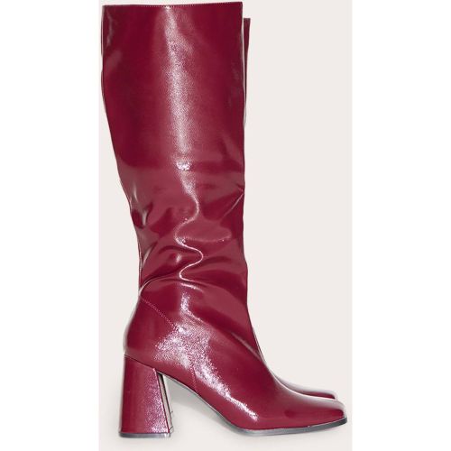 Burgundy Bottes Hautes Au Genou À Talon Bloc Bout Carré En Synthétique Coupe Large | Taille 31 - PrettyLittleThing - Modalova