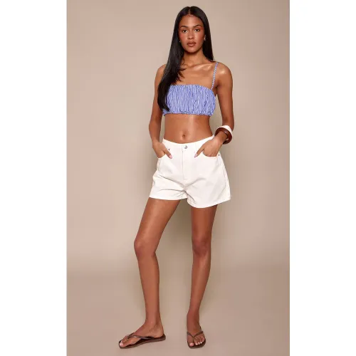 White Short En Jean Taille Haute Mom Tall | Taille 34 - PrettyLittleThing - Modalova