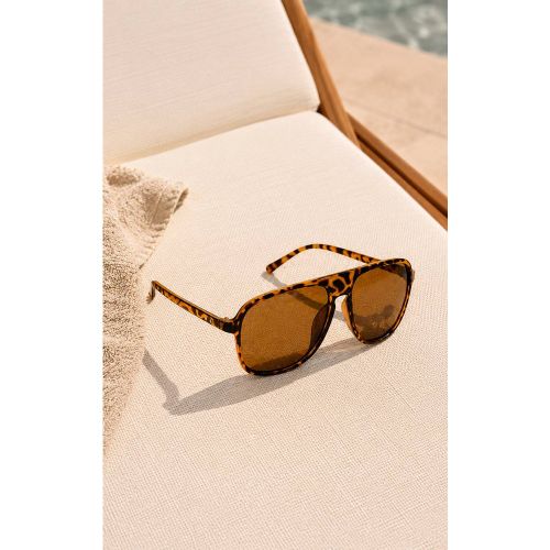 Lunettes De Soleil Aviateur Surdimensionnées À Monture Écaille - PrettyLittleThing - Modalova