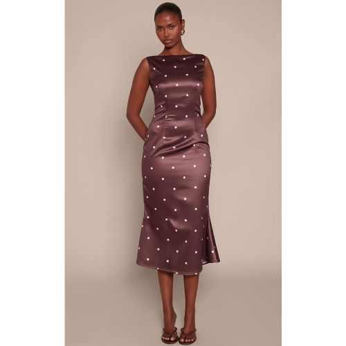 Brown Robe Mi-longue Ajustée À Col Bateau En Satin Foncé Avec Détail Queue De Poisson | Taille 42 - PrettyLittleThing - Modalova