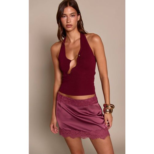 Burgundy Haut Court En Maille À Col Licou Avec Découpes Et Finitions Contrastées | Taille Large - PrettyLittleThing - Modalova