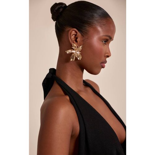 Gold Boucles D'oreilles À Grande Fleur Texturée - PrettyLittleThing - Modalova