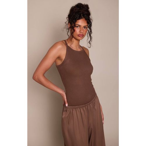 Débardeur Côtelé Doux Avec Encolure Droite | Taille 42 - PrettyLittleThing - Modalova