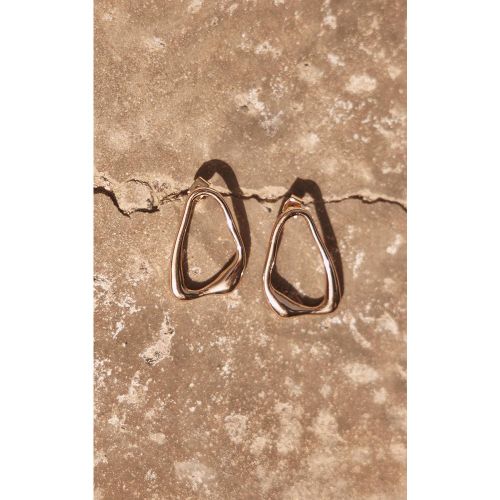 Gold Boucles D'oreilles Ovales Fines Abstraites À Effet Spectaculaire - PrettyLittleThing - Modalova