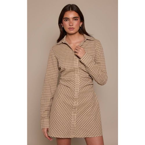 Cream Robe Chemise À Carreaux Cintrée À Manches Longues Avec Boutonnage | Taille 32 - PrettyLittleThing - Modalova