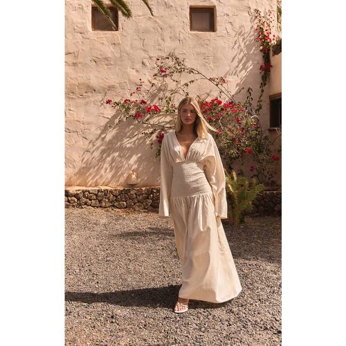 Cream Robe Longue À Taille Froncée Effet Lin | Taille 42 - PrettyLittleThing - Modalova