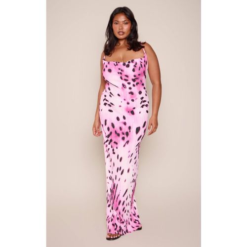 Purple Robe Longue Grande Taille À Col Bénitier Plissée Imprimé Animal | Taille 46 - PrettyLittleThing - Modalova