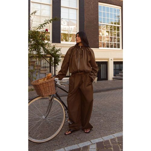 Khaki Pantalon À Jambes Baril | Taille 42 - PrettyLittleThing - Modalova