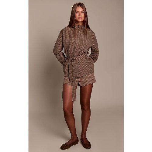 Brown Short Ajusté À Carreaux | Taille 42 - PrettyLittleThing - Modalova