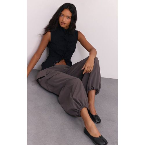 Charcoal Pantalon Cargo Large À Taille Coulissée | Taille 42 - PrettyLittleThing - Modalova
