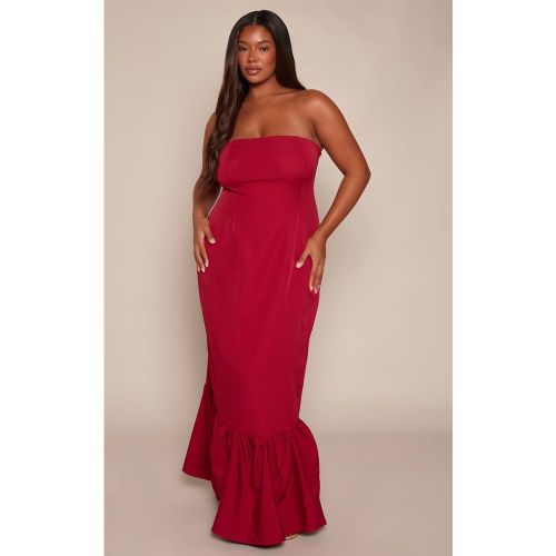 Plum Robe Maxi Grande Taille À Ourlet Péplum | Taille 44 - PrettyLittleThing - Modalova
