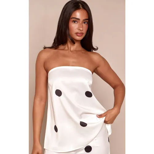 White Top Bandeau Long À Pois En Satin Co-ord Petite | Taille 30 - PrettyLittleThing - Modalova