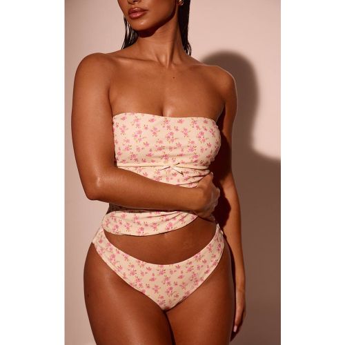 Lemon Bas De Bikini Tanga À Imprimé Fleuri | Taille 36 - PrettyLittleThing - Modalova