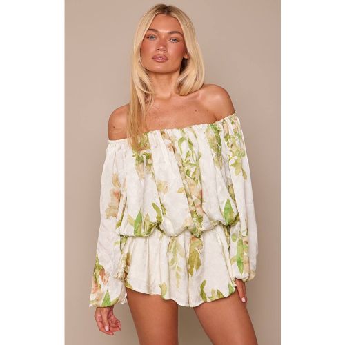 Cream Combi-short Fluide À Imprimé Floral Jacquard Satiné Et Encolure Bardot | Taille 32 - PrettyLittleThing - Modalova