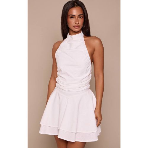 White Robe Courte Petite À Col Licou En Lin Avec Ourlet Fluide | Taille 36 - PrettyLittleThing - Modalova
