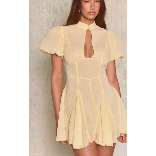 Yellow Combi-short Citron En Mousseline À Manches Bouffantes | Taille 42 - PrettyLittleThing - Modalova