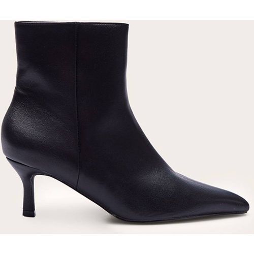 Black Bottines À Talon Bas Bout Pointu Tronqué En Synthétique | Taille 33 - PrettyLittleThing - Modalova