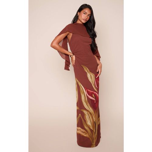 Brown Robe Longue Maxi À Superposition Cape En Mousseline Imprimé Fleuri | Taille 42 - PrettyLittleThing - Modalova