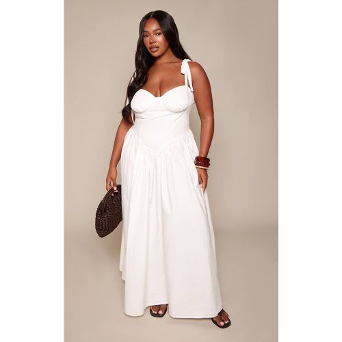 White Robe Longue Droite Grande Taille Vert Sauge À Bretelles Nouées Et Taille Cintrée | Taille 44 - PrettyLittleThing - Modalova
