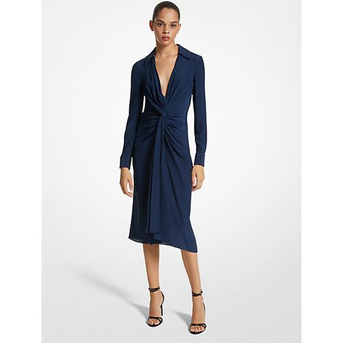 MK Robe chemise en crêpe de Chine de soie biologique torsadée sur le devant - Michael Kors - MICHAEL KORS COLLECTION - Modalova