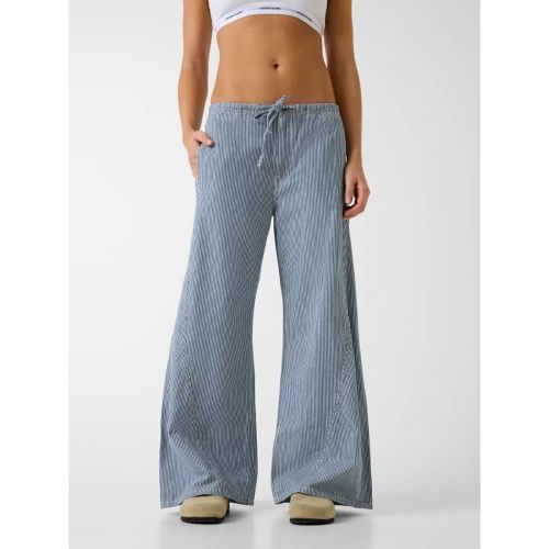 Jean Jogger À Jambe Extralarge - Guess - Modalova