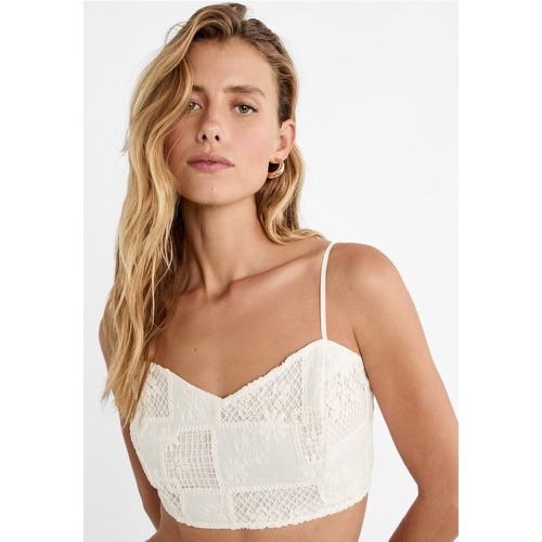 Top broderie encolure cœur S - Stradivarius - Modalova