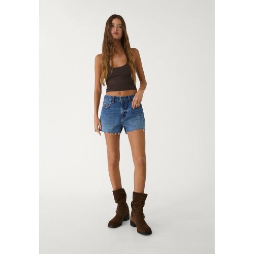 Shorts en jean taille moyenne 32 - Stradivarius - Modalova