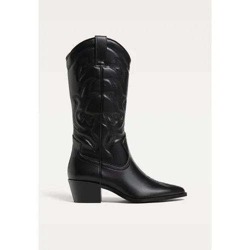Bottes à talon style cowboy 35 - Stradivarius - Modalova