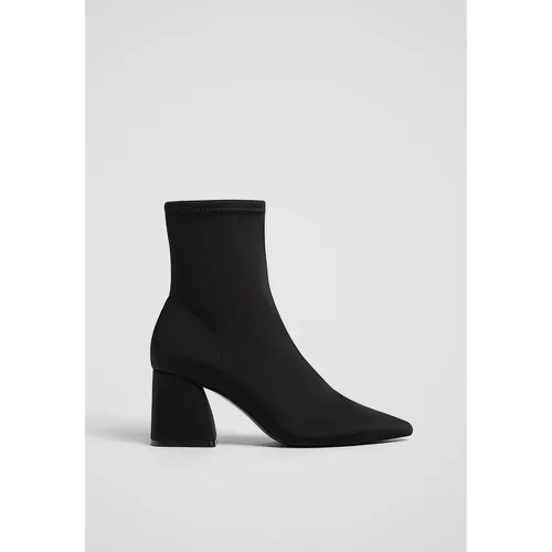 Bottines à talon en tissu 35 - Stradivarius - Modalova