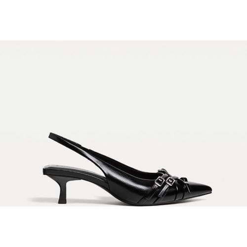 Chaussures ouvertes à l’arrière avec boucle 35 - Stradivarius - Modalova