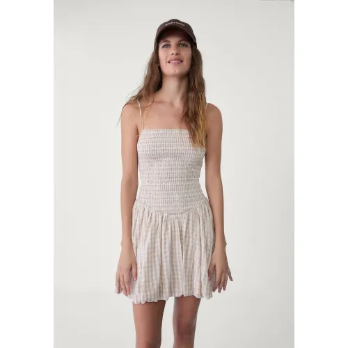 Robe courte bouffante à carreaux vichy Écru XS - Stradivarius - Modalova