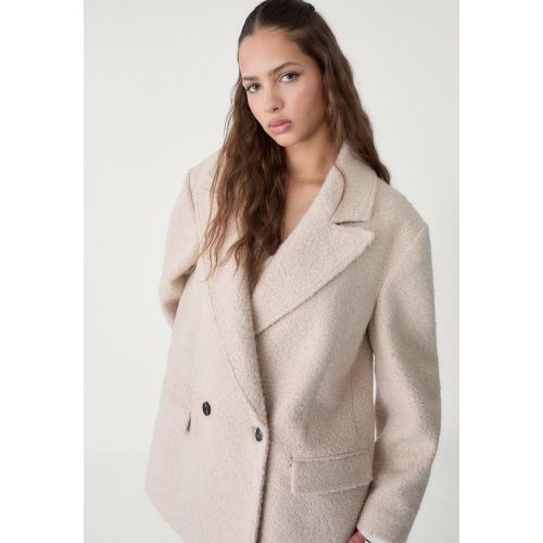 Manteau court en mouton synthétique Écru XS - Stradivarius - Modalova