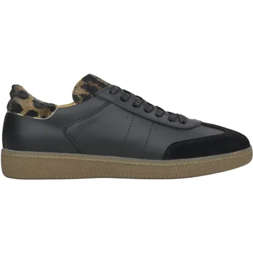 Estro - Shoes > Sneakers - Black - Estro - Modalova