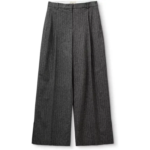 Trousers > Wide Trousers - - The Garment - Modalova