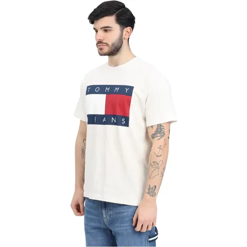 Tops > T-Shirts - - Tommy Jeans - Modalova